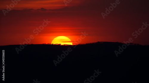 Sonnenuntzergang   ber dem Ngorongoro Krater