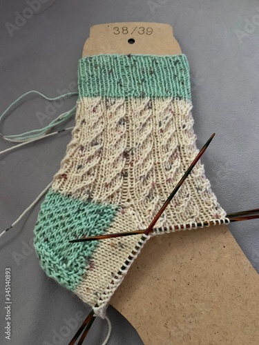 gestrickte Wollsocken