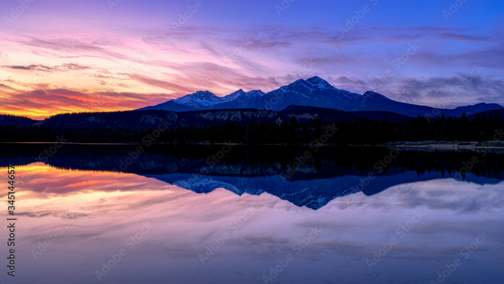 Anette Lake, Jasper Alberta Kanada travel destination