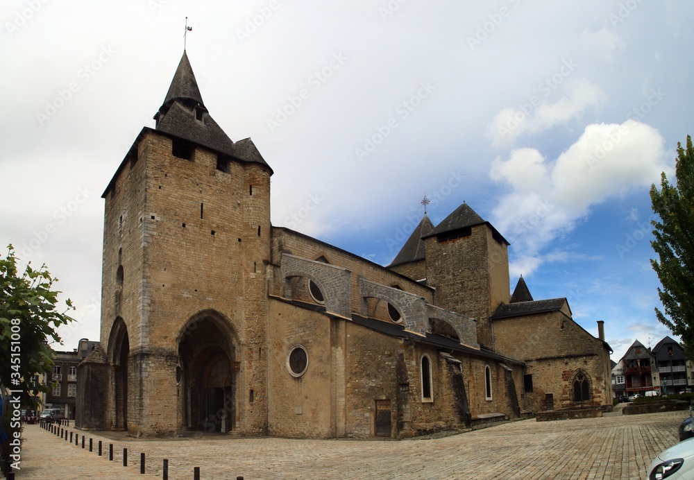 Oloron-Sainte-Marie / Francia; 16/06/2016. Catedral de Santa María de Oloron-Sainte-Marie. La antigua diócesis católica romana de Oloron era un obispado de rito latino.