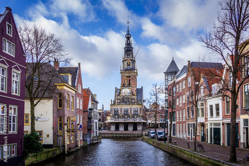 Fototapeta premium the old town of alkmaar