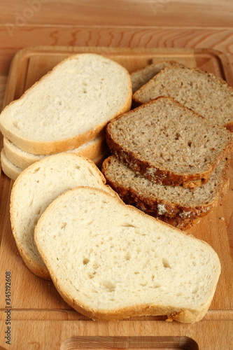 Sliced bread on cutting board