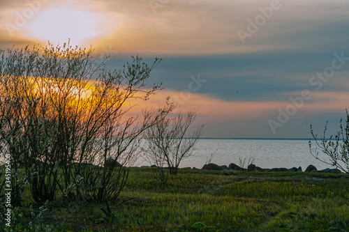Fototapeta Naklejka Na Ścianę i Meble -  Evening sunset on the Baltic sea