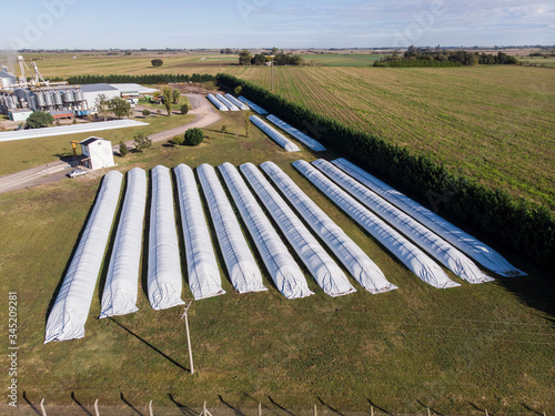 Wallpaper Mural Silos para almacenar cereal Torontodigital.ca