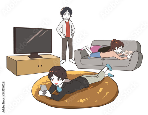 リビングでゴロゴロする子供に呆れる母親