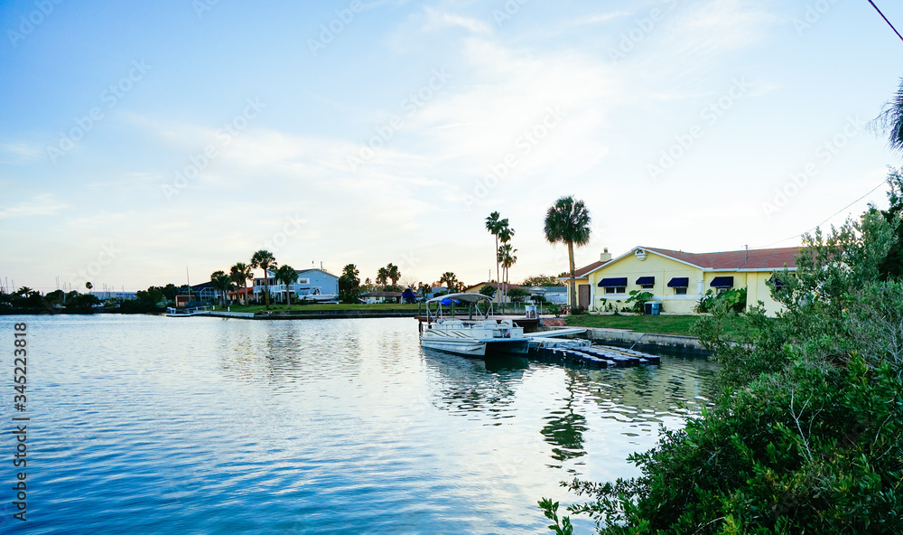 Obraz premium Florida Hernando beach landscape, Luxury waterfront house 