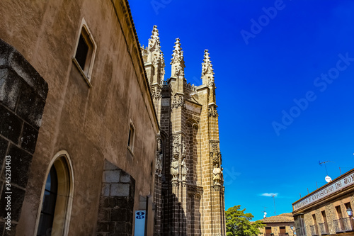 madrid europa toledo roma milan italia viajes turismo colores rio tajo lisboa portugal españa atardecer urbano castillo medieval renacimiento arte antiguo reina quijote iglesia paisaje cielo azul 