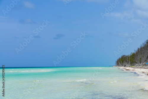 Fototapeta Naklejka Na Ścianę i Meble -  most famous beach of the Bahamas