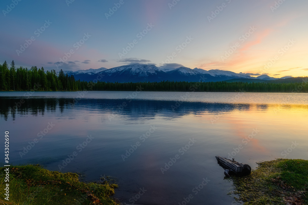 Edith Lake, Jasper Alberta Kanada travel destination