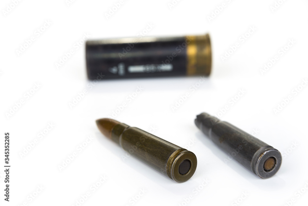Samle of submachine cartridge gun and rifle ammunition Samle of submachine cartridge gun and rifle ammunition