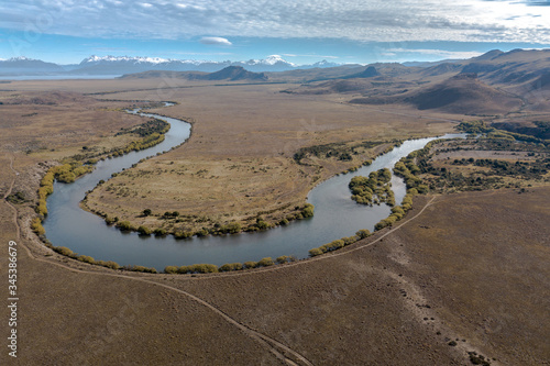 Curvon del rio Limay, patagonia
