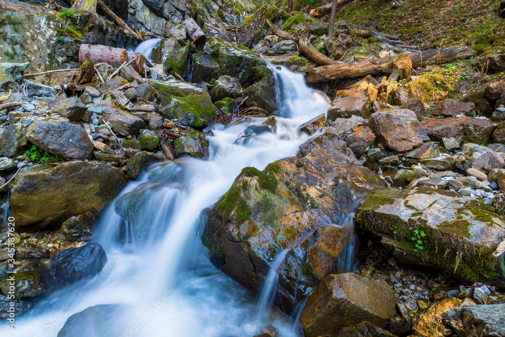 Obraz premium Allgäu - Wasserfall - Gaisalptobel - malerisch - Frühling