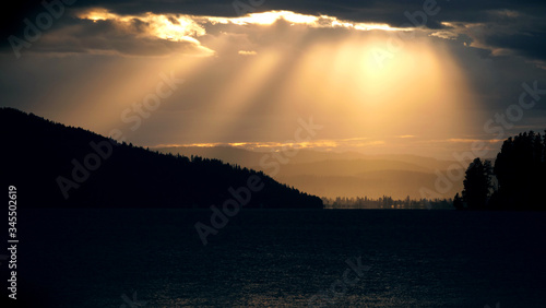 Sunset in Idaho (God rays over the Gem State)