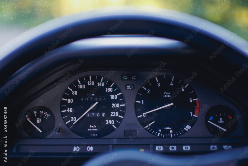 BMW M3 e30 speedometer. retro car dashboard. foto de Stock Adobe Stock