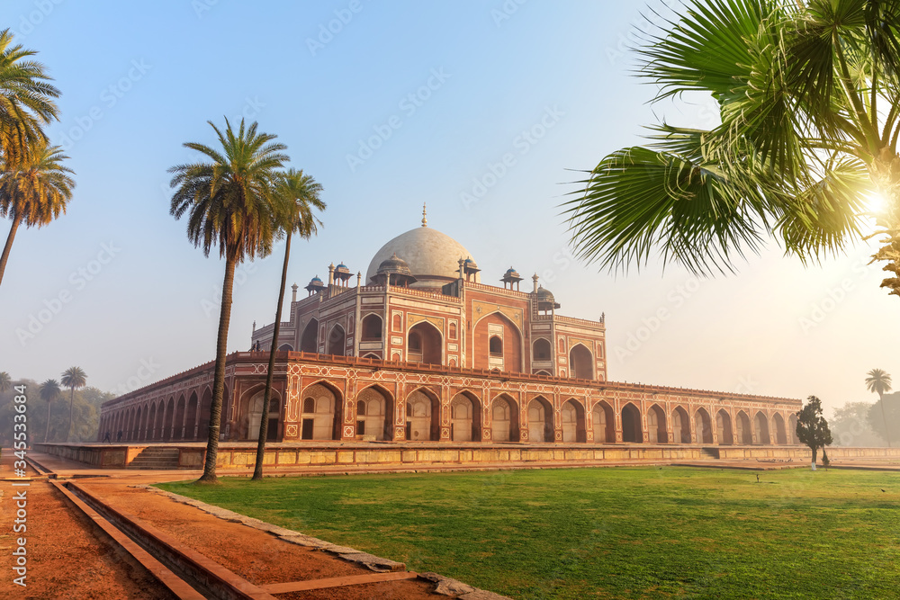 Hymayun's Tomb main view, no people, India, New Delhi