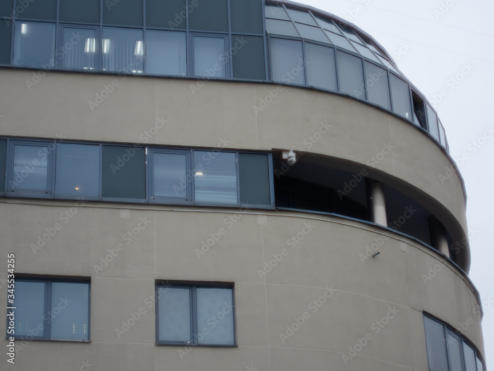 Obraz premium modern office building with blue sky