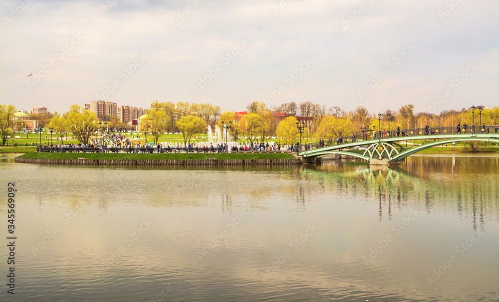 Fototapeta premium Lake in Tsaritsyno park in Moscow. Russia Moscow. April 29, 2018