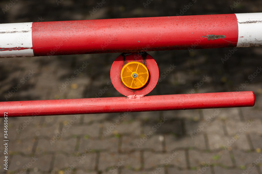 red and yellow pipes