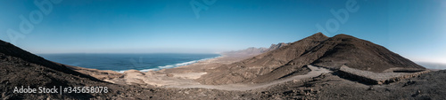 Der Leuchtturm Punta Jandia auf Fuerteventura n  he der Playa Cofete