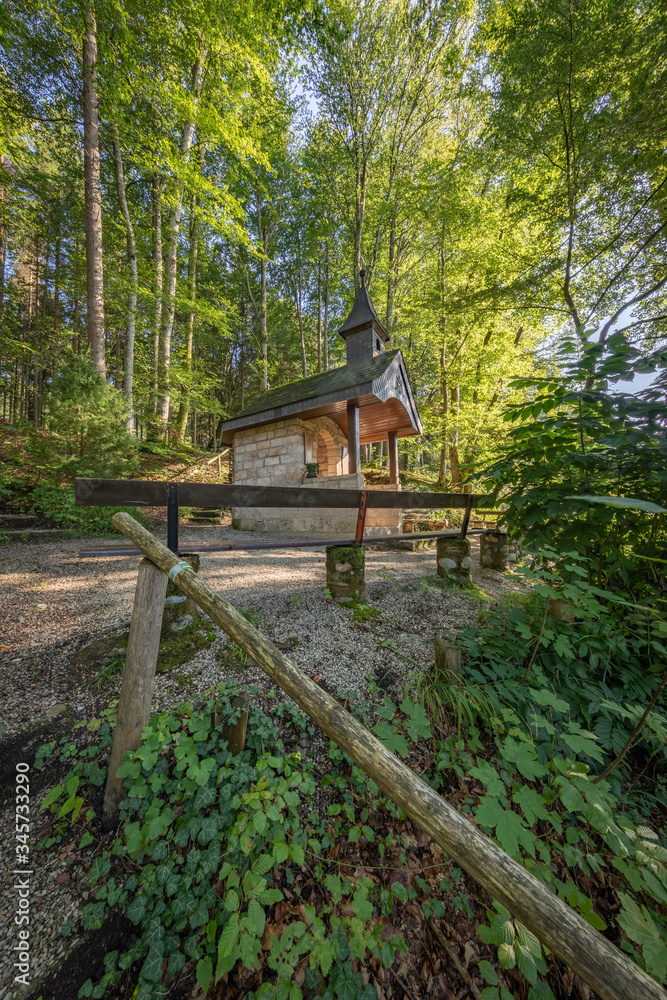 Heilbrünnl, Heilbründl, Wanghausen, Weg, Weilhartsforst, Hochburg-Ach, Bezirk Braunau, Oberösterreich, Österreich, Austria Heilbrünnl, Heilbründl, Wanghausen, Weg, Weilhartsforst, Hochburg-Ach, Bezirk Braunau, Oberösterreich, Österreich, Austria