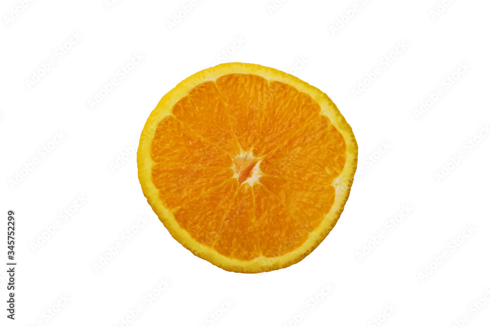 Eine geschnittene Orange isoliert.