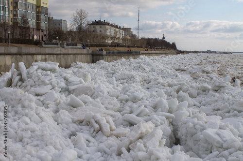 Photos early spring ice drift on the river