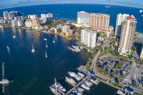 Canvas Print Fort Lauderdale is a Major City in Florida