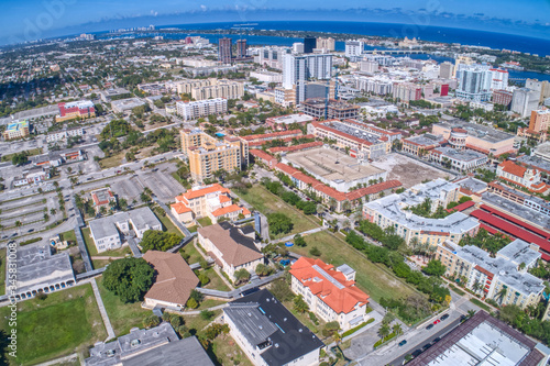 Fototapeta Naklejka Na Ścianę i Meble -  Aerial View of West Palm Beach in Florida
