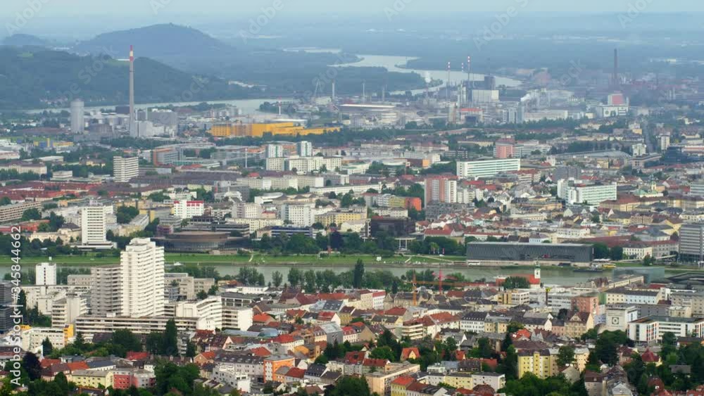 WS PAN Linz cityscape with Danube River WS PAN Linz cityscape with Danube River
