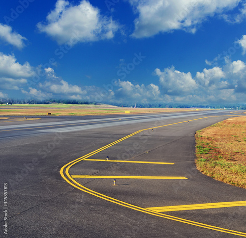 airport runway asphalt