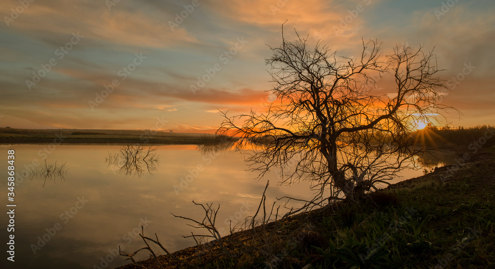 Sunrise on the Guadiana river in Ciudad Real