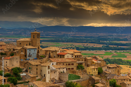 Obraz na płótnie The town of Gallipienzo in Navarra in sunset, Spain w salonie