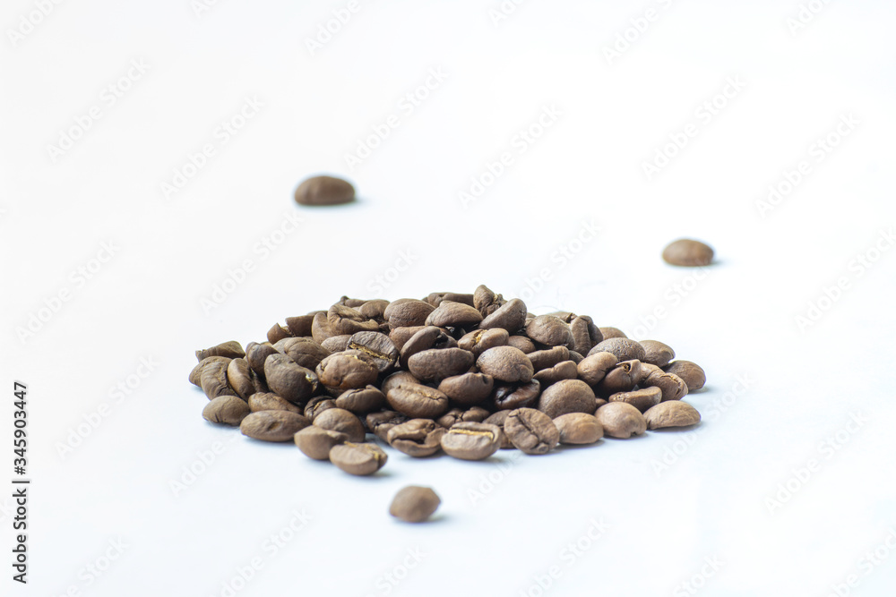 Naklejka premium Coffee beans after roasting