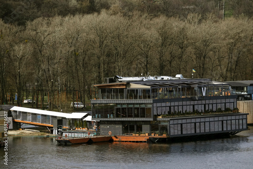 Restaurants on the water