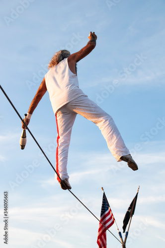 Obraz na plátně Tightrope walker at Key West Florida, USA
