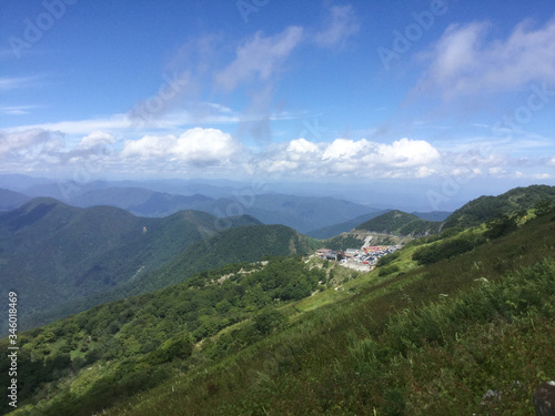 Lush landscape of Mount Ibuki фототапет