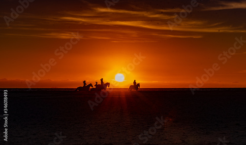 Hiszpańskie wędrówki przy zachodzie słońca © Dorota