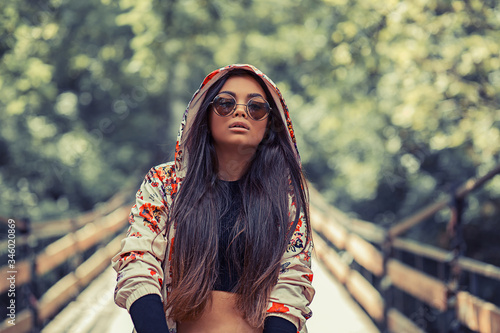 R&B hip hop pop singer