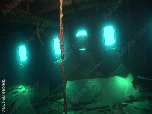 Wallpaper Mural ship wreck scenery underwater shipwreck metal on the ocean floor with fish around  Torontodigital.ca