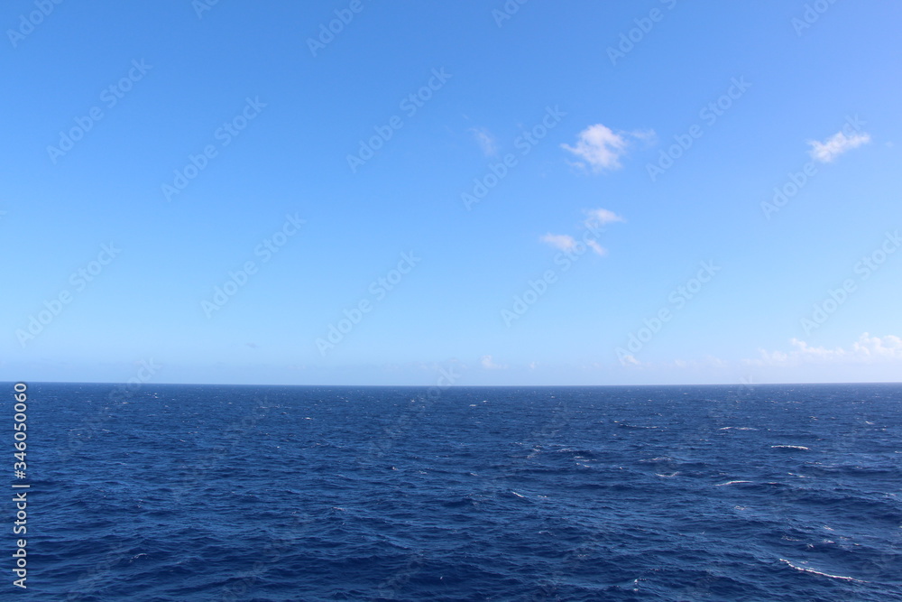 sea and blue sky in Australia
