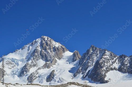 Paisaje de montaña en los Alpes © Mateo