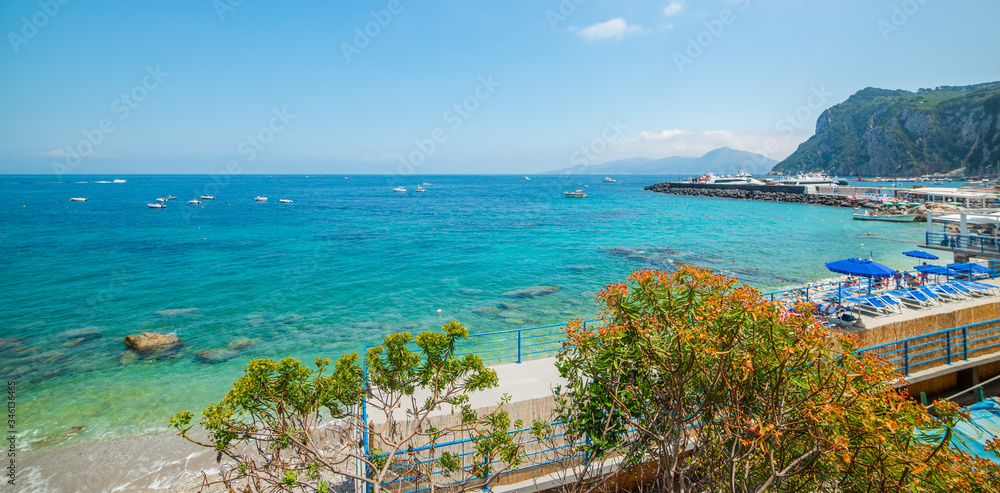 Naklejka premium Clear water in Marina Grande beach in Capri