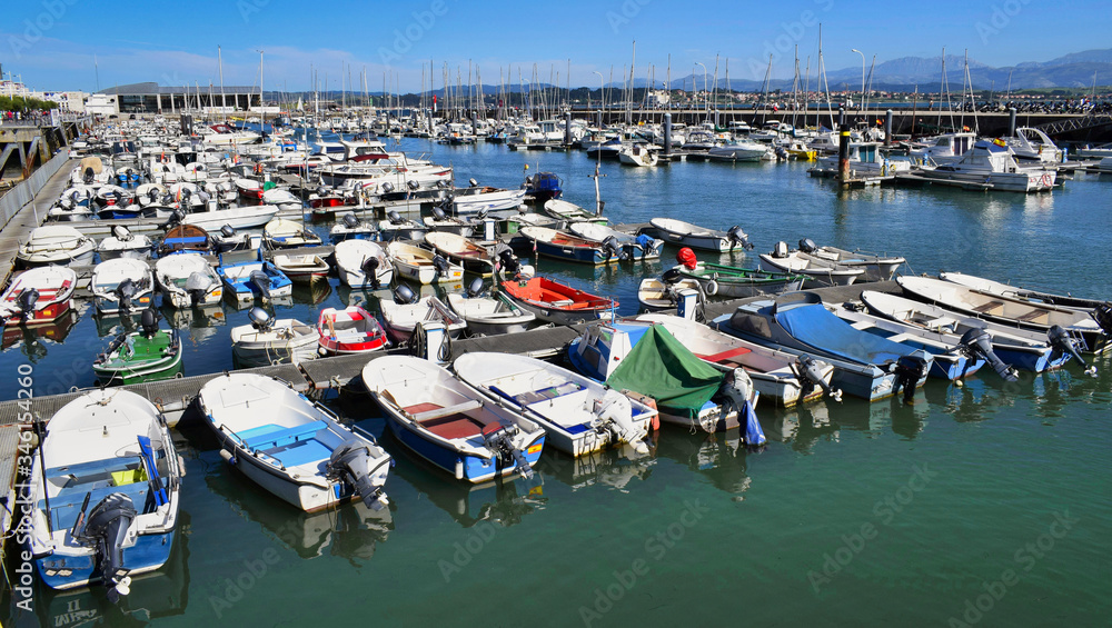 Obraz premium Puerto deportivo de Santander