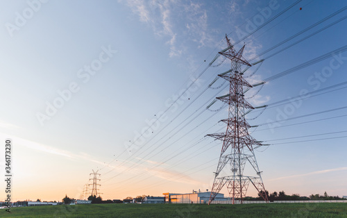 Electricity transmission power lines © uslatar