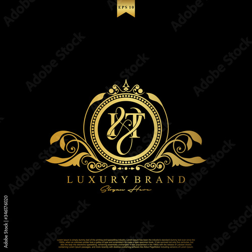 I   T IT logo initial Luxury ornament emblem. Initial luxury art vector mark logo  gold color on black background.