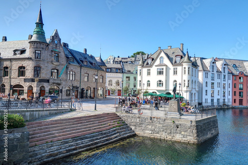 Vászonkép Alesund en Norvège