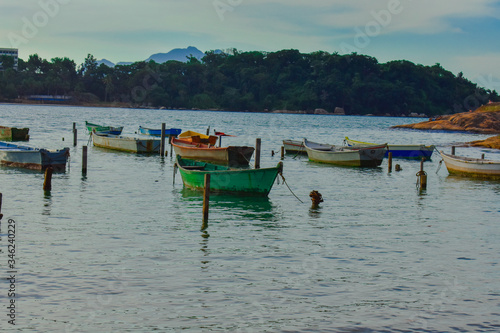 Wallpaper Mural Barcos coloridos na ilha. Torontodigital.ca