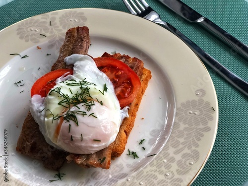 Obraz na płótnie Belgian waffle with salmon and porched egg w salonie