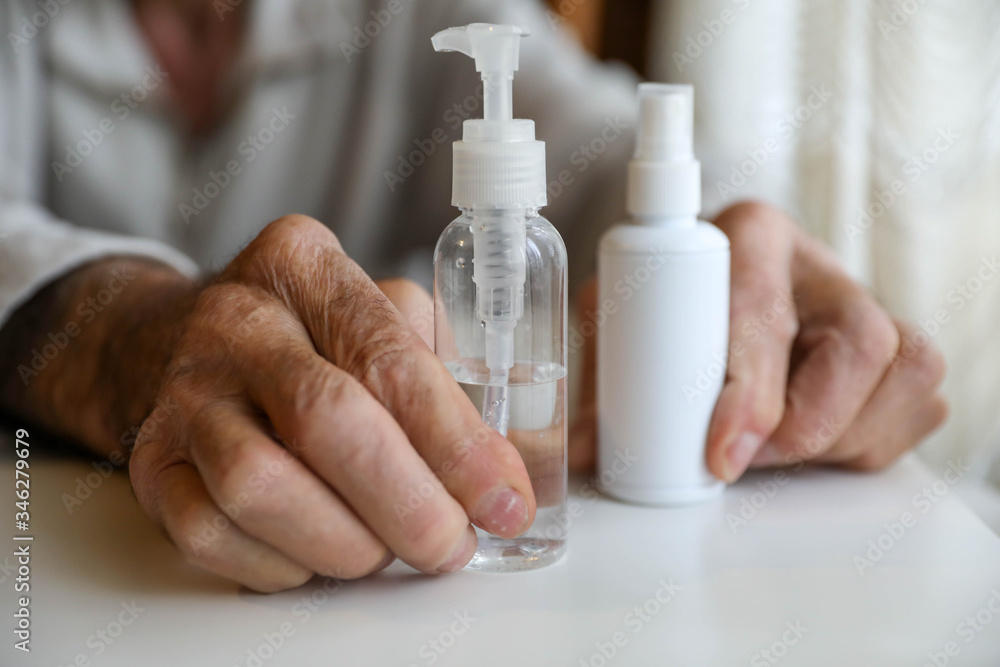 Transparent spray container with antibacterial and antiseptic agent in