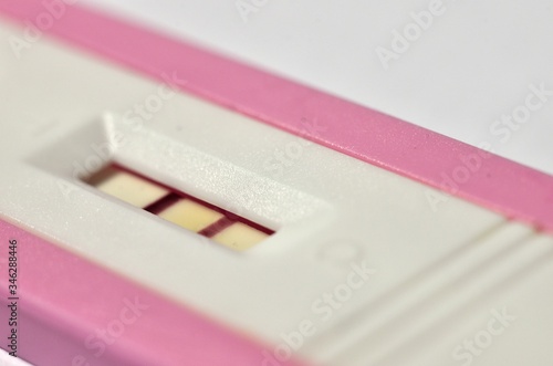 ciąża test ciążowy dziecko dobra nowina kreski pozytywny pozytywny test pozytywny wynik wynik test